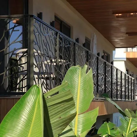 Hotel Eskiceshme Marina (adults Only) 2*