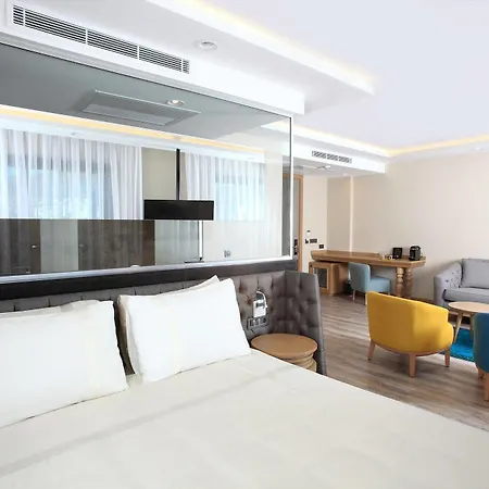 Hotel Eskiceshme Marina (adults Only) 2*