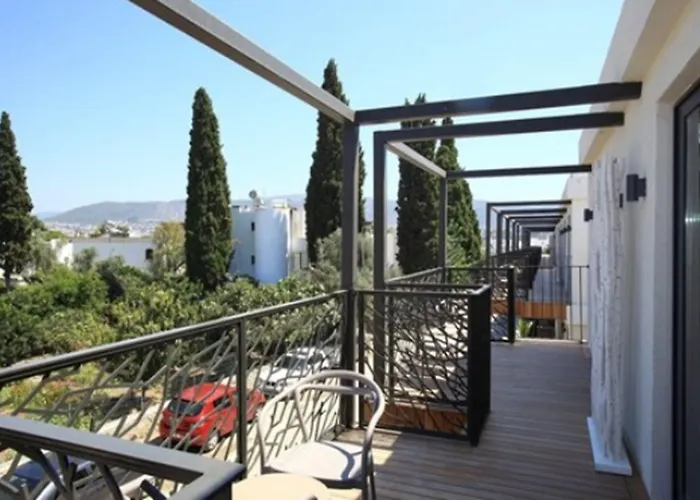 Hotel Eskiceshme Marina (adults Only) 2*