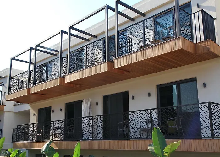 Hotel Eskiceshme Marina (adults Only) 2*